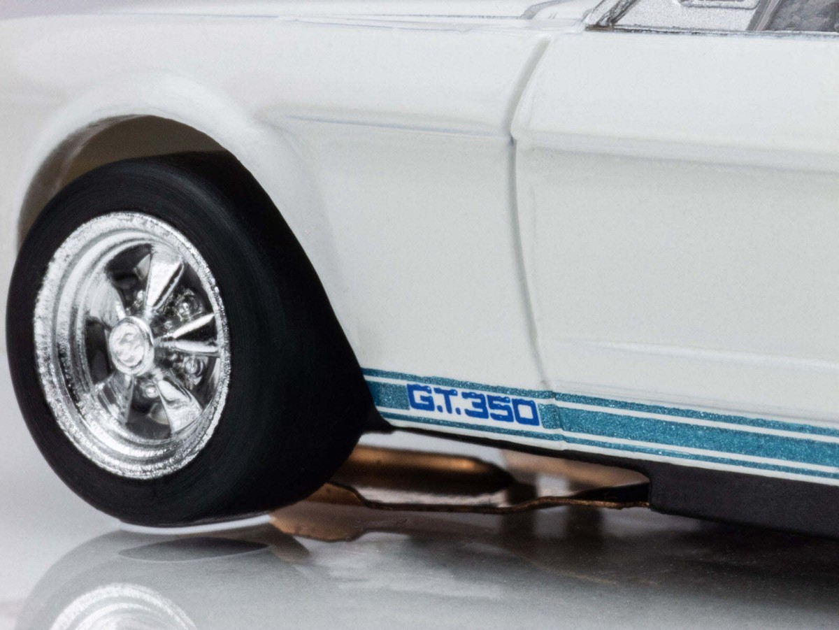 AFX Mega G+☆1965 Shelby Mustang GT350R☆ AFX 1965 Shelby Mustang GT350 White/Blue Mega G+ HO Slot Car