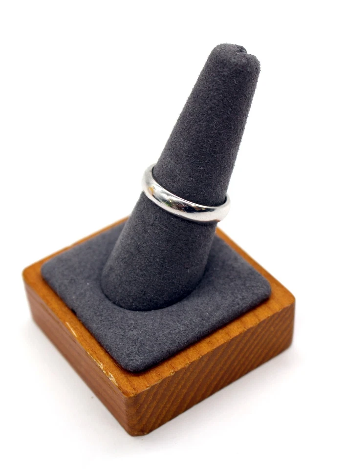 Alianza de boda pulida Tiffany & Co. 4,5 mm platino PT950 9,5 gramos - tamaño 8,25 Foto 3 de 4