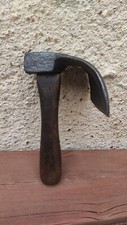 Ancien herminette sabotier charpentier tonnelier objet collection art populaire