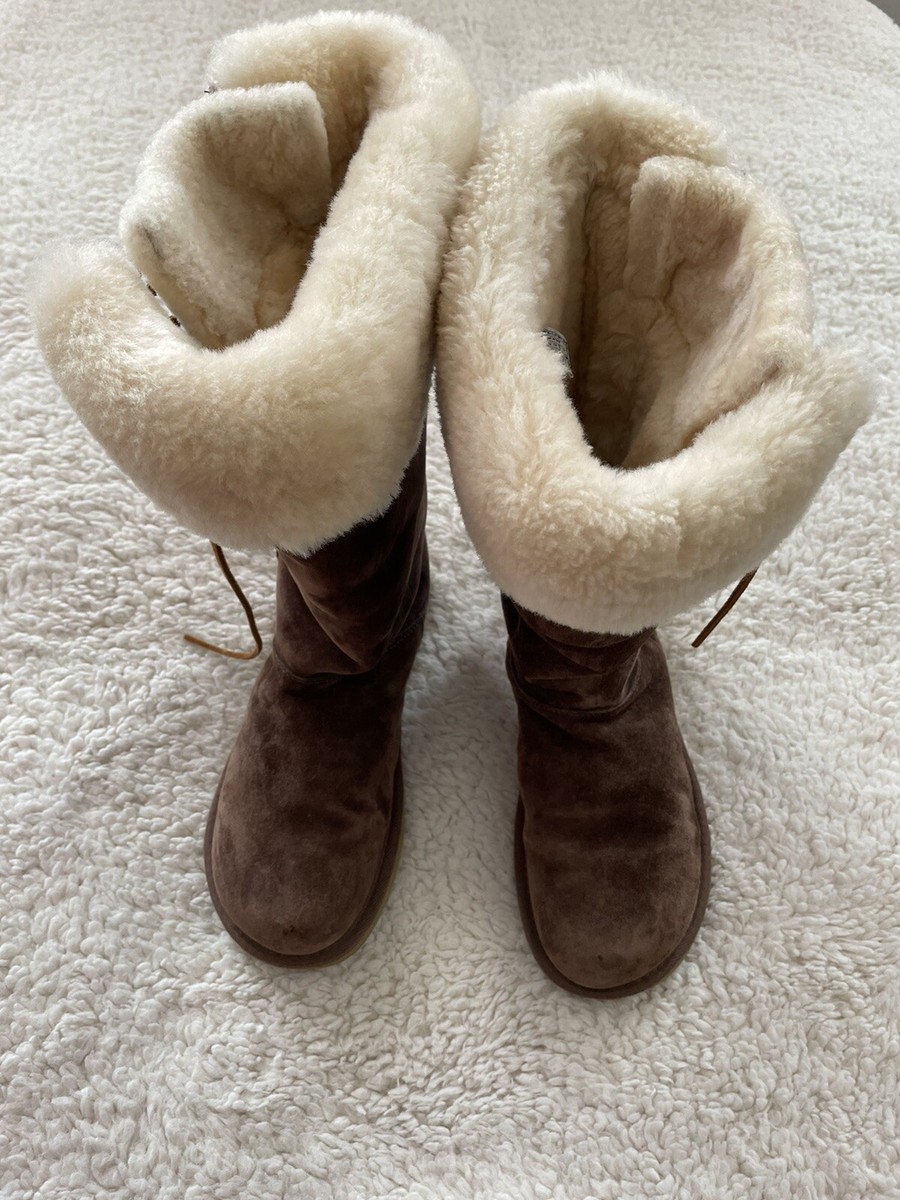 UGG Australia S/N 5163 Women's US 8 Brown lace Up Tall Suede Boots