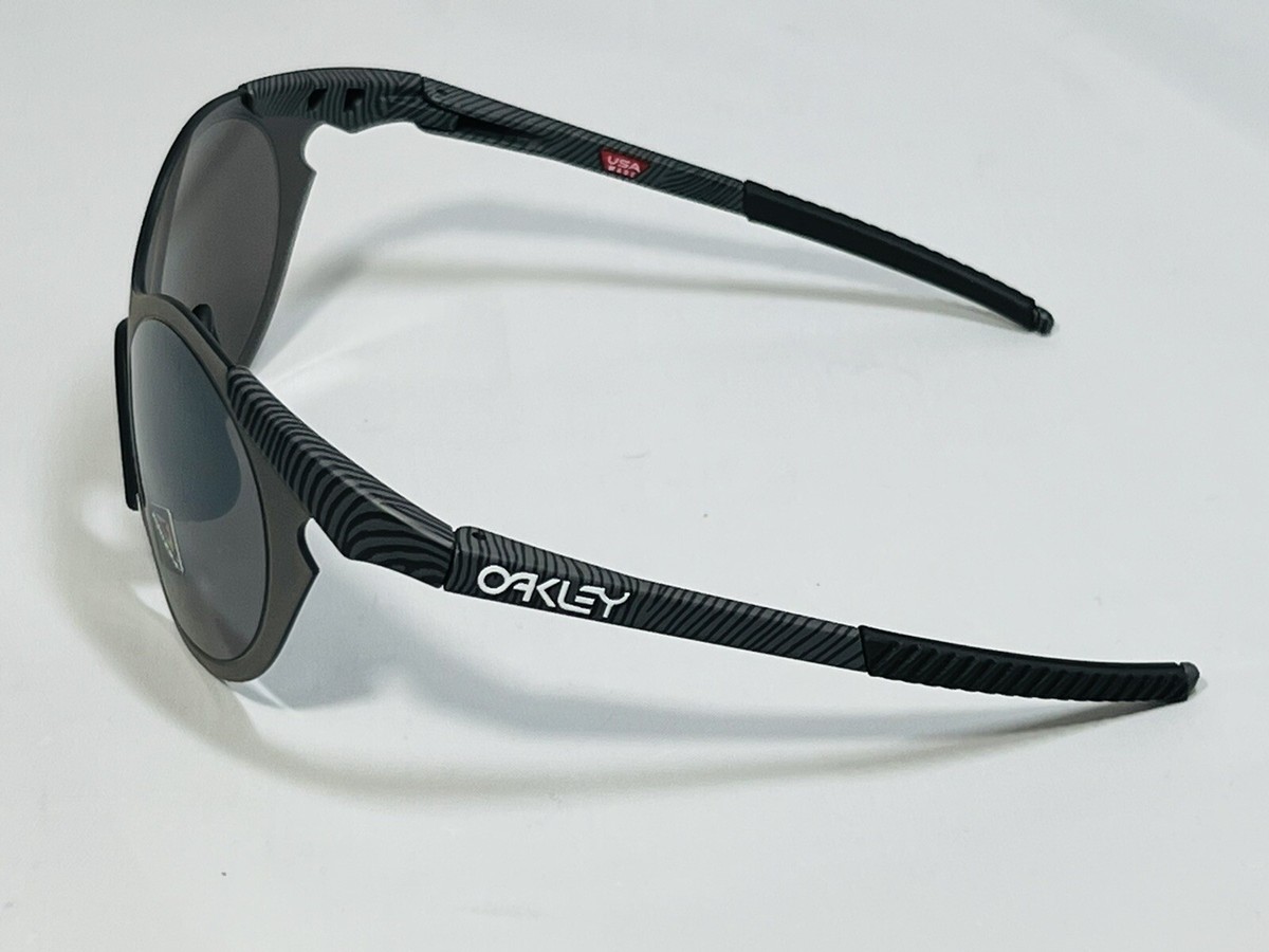 New Oakley OG Subzero Sunglasses Fingerprint Frame - Prizm New Oakley OG Subzero Sunglasses Fingerprint Frame - Prizm
