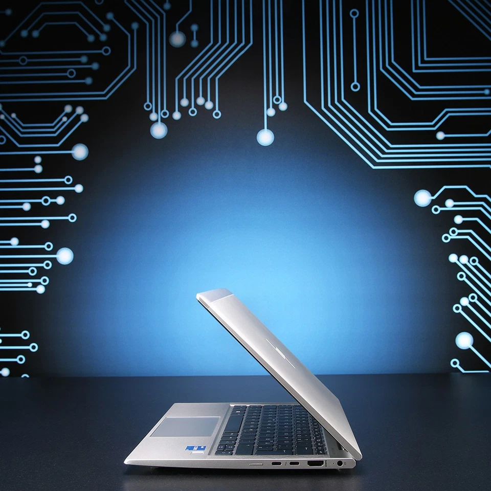 HP EliteBook 830 G8 · i5-1135G7 · 16GB · 512GB, Foto 4 von 5