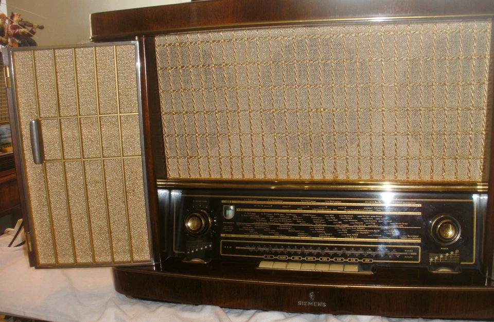 Siemens Schatulle M47 Röhrenradio Rarität sehr schön selten komplett restauriert - Bild 3 von 4