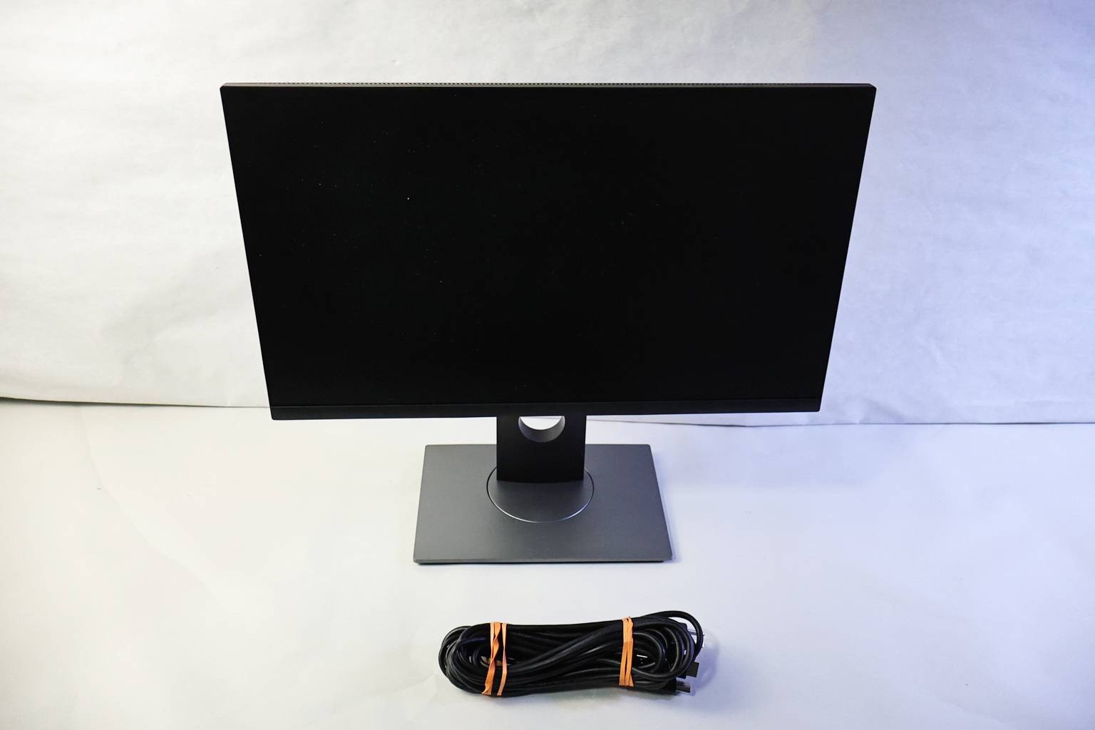 DELL 24" USB-C HUB IPS MONITOR WITH POWER CORD | P2422H | BLACK