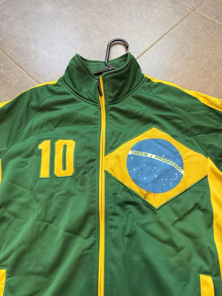 Brazil Soccer Jacket Full-Zip - Number 10 & Flag Logo - Green Yellow - Size M - Image 3 of 4