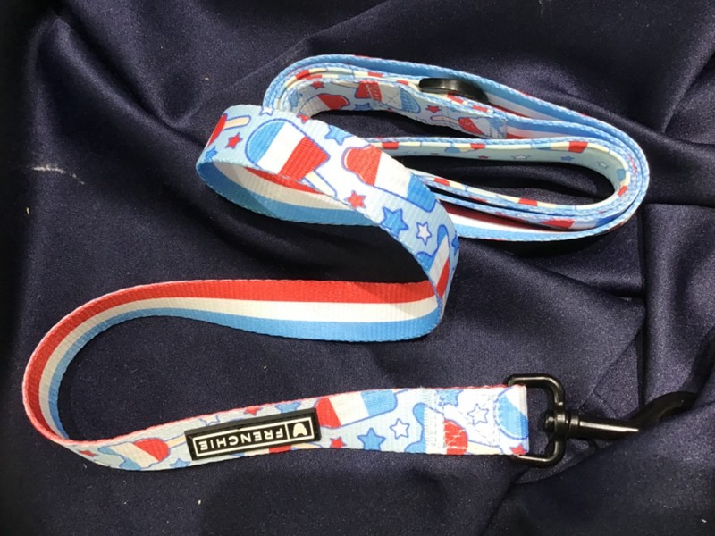 FRENCHIE PET SUPPLY reversible LEASH RED WHITE BLUE popsicles striped NEW! 🔴⚪🔵