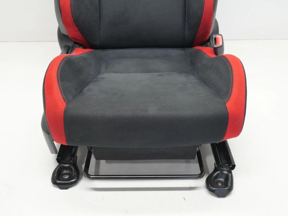 Toyota 86 TRD 2017-2020 pasajero delantero derecho asiento con canastilla negro rojo OEM Foto 4 de 4
