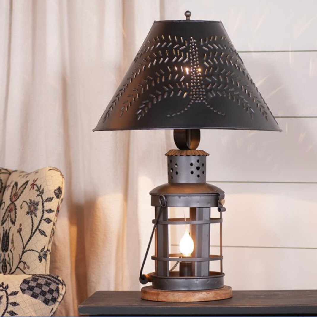 Innkeeper's Metal Table Lamp with Irvin's Country
