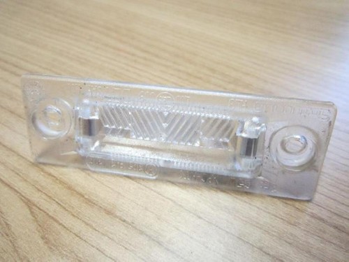 Kennzeichenleuchte VW Passat 3BG 3C Caddy Golf 5 3B5943021E Nummernschildleuchte