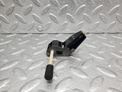  47612  Mercedes-Benz C126 500SEC Coupe Instrument Cluster Clock Adjuster