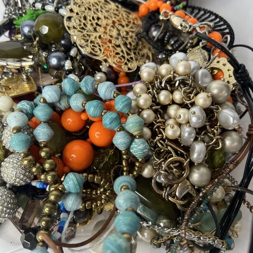 5lb Bulk Jewelry Lot Vintage & Modern Wearable Resell Costume Fashion Jewelry J5