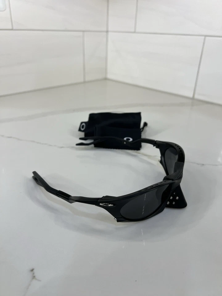 Gafas de sol Oakley Plantaris OO9437 - lentes polarizadas Prizm negras mate Foto 4 de 4