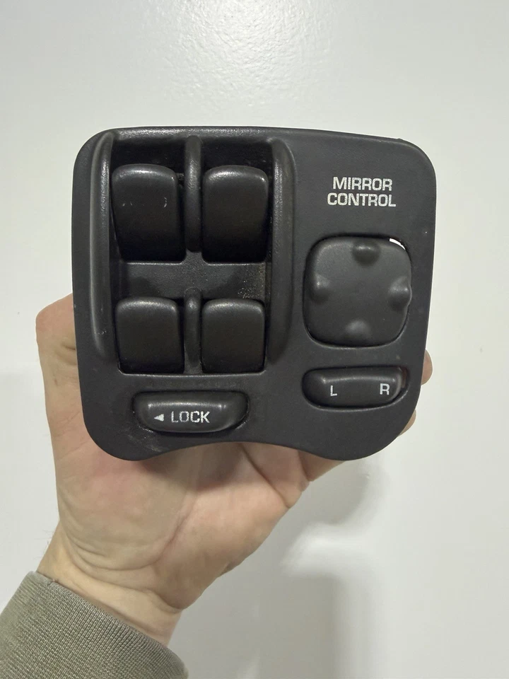 00 01 02 SATURN SL1 SL2 SW1 SW2 4D СЕДАН ГЛАВНЫЙ ВЫКЛЮЧАТЕЛЬ СТЕКЛОПОДЪЕМНИКА 21024030 - Изображение 2 из 4