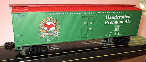 Weaver Ultra Line RED ASS ALE Woodsided Beer Reefer O-gauge 3-Rail NEW IN BOX - Picture 3 of 4