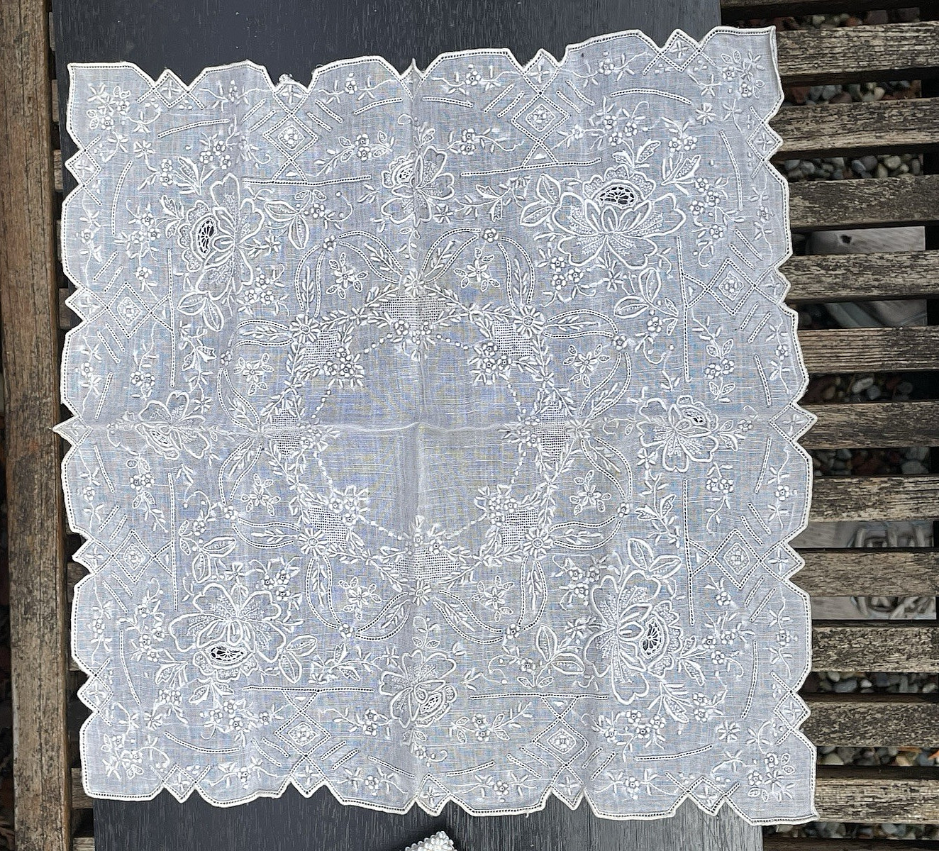 VINTAGE Clutch Purse Compact Beaded Sequin Ivory Evening Wedding Bride w/ Hanky