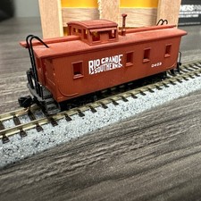 Micro Trains Nn3 RTR #15701 Caboose One Window Cupola D&RGW Used