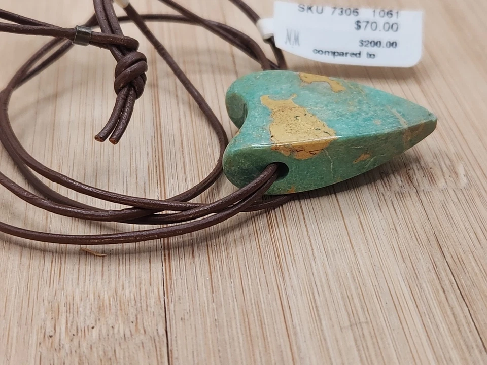 Neiman Marcus Natural Turquoise Pendant Heart Shape Leather Strap. 1.5" NOS - Image 3 of 4