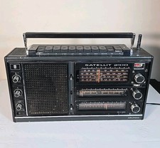 Vintage Grundig Satellite 2000 Transistor Radio