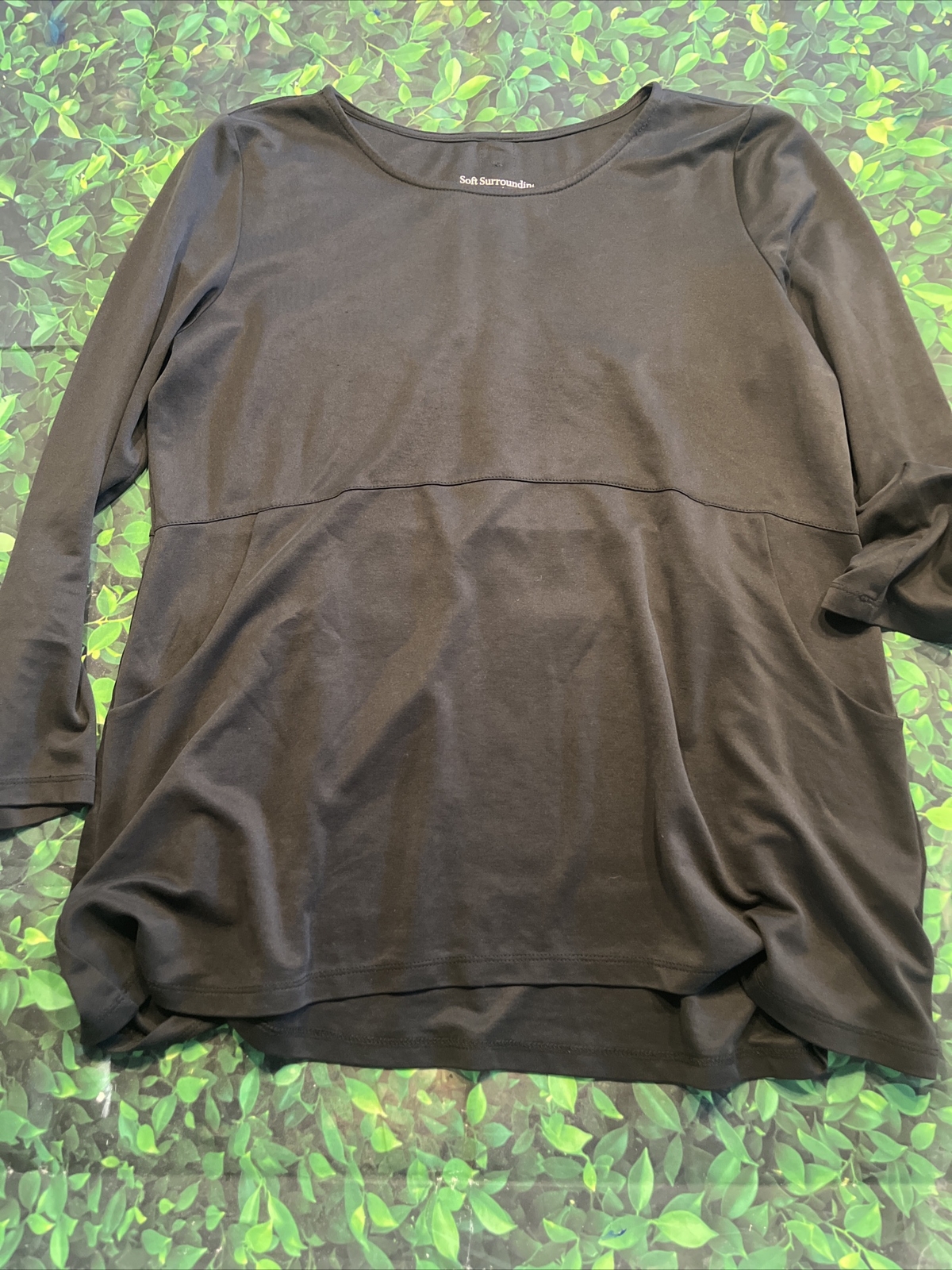 SOFT SURROUNDINGS BLACK POCKETS BUTTON BACK EMBEL… - image 2