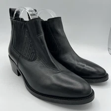 Coach and Four Kisha Chelsea Boots Women’s 6.5 Black Leather EUC Made In Italy