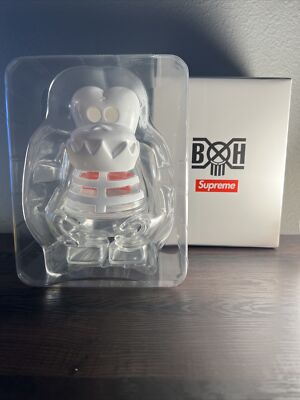 Supreme x Bounty Hunter Skull Kun Figurine Crear FW23 Brand New | eBay