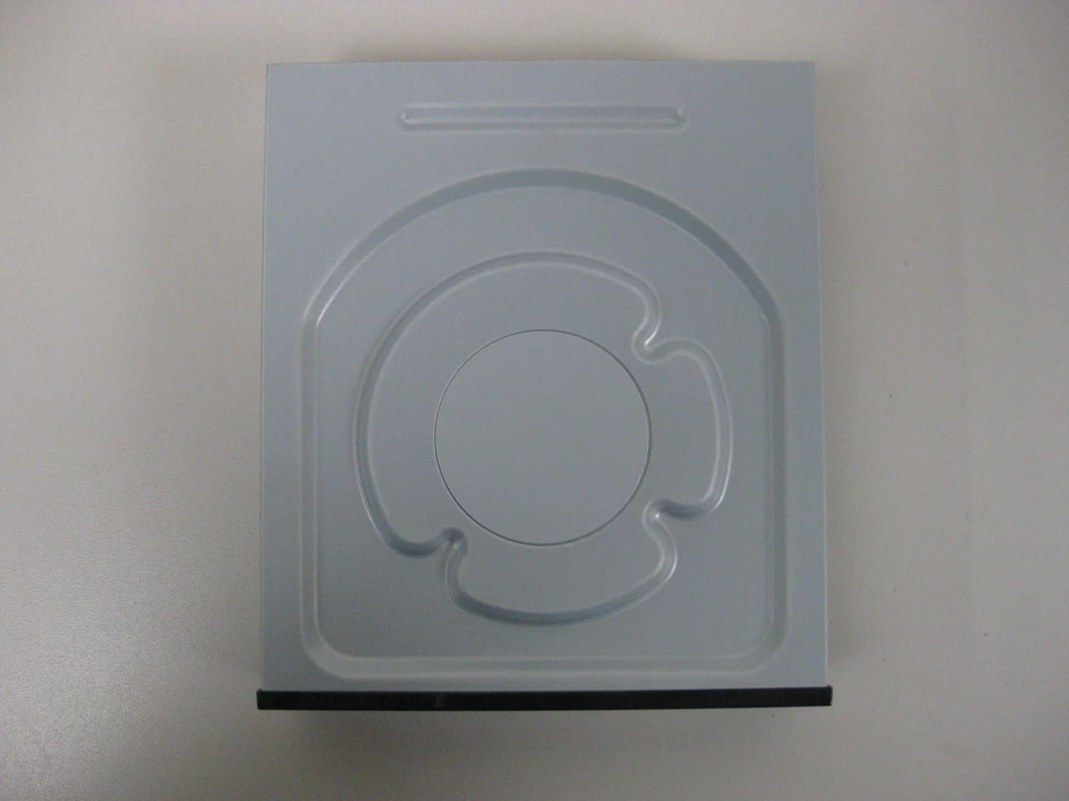 Lite-On iHAS124 Series Super AllWrite 24X SATA DVD+/-RW Dual Layer Optical Drive - Image 2 of 4