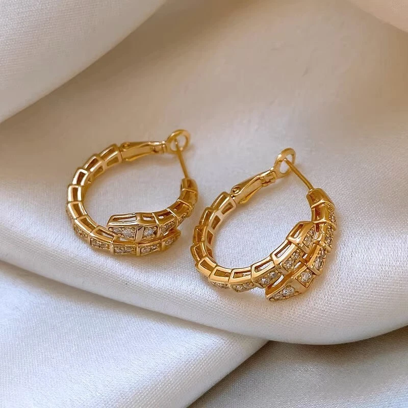 18K золото покрытием змея форме со стразами серьги Lucky гвоздики ювелирных изделий подарок - Изображение 4 из 4