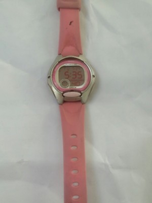 Montre Casio LW200 Rose Illuminator WR50M - Occasion, Parfait Pour Les Filles