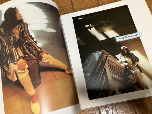 Akina Nakamori CROSS MY PALM Photo Collection Book - Picture 6 of 11