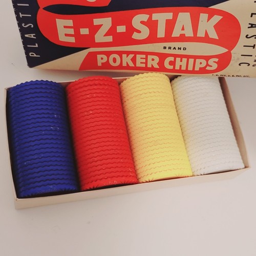 Vintage E-Z STACK NOS 100 POKER CHIPS Interlocking Plastic 4 Colors - Picture 13 of 13