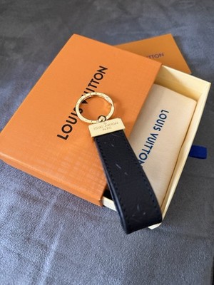 Louis Vuitton Dragonne Key Holder Key Chain LV Monogram Black + Dust Bag
