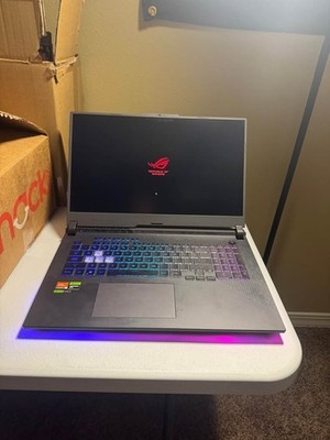 Asus ROG Strix G17 G713 240Hz 2K 3.0 GHz Ryzen 9 7845HX 16GB 1TB SSD RTX 4060