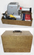 Viewlex V25 Slide Projector in Case Bulb Fan Both Work See Video