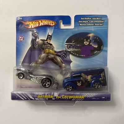 Hot Wheels 2 PC Set Batman Batmobile VS Catwoman -Diecast  NOC NEW SEALED