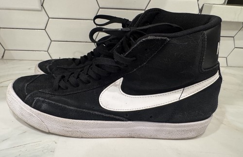Nike Blazer Mid '77 Herren Größe 8 Schwarz Weiß Sportliche Wildleder Schuhe Turnschuhe