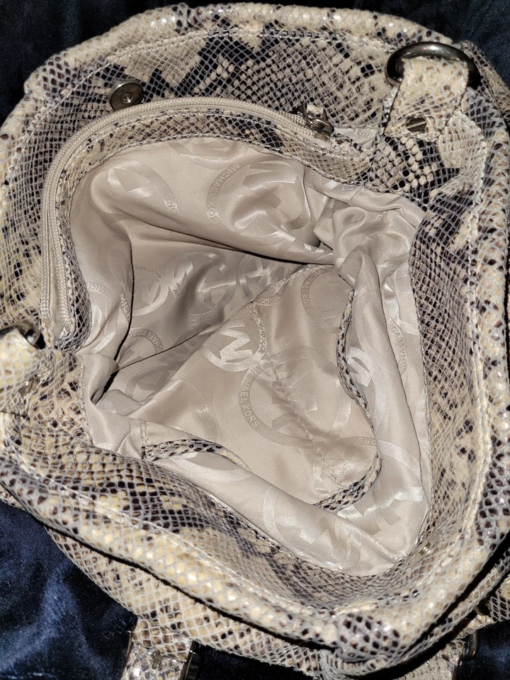 Bolso de hombro Michael Kors grande estampado de piel de serpiente/bolso de mano Hobo marrón y dorado Foto 4 de 4