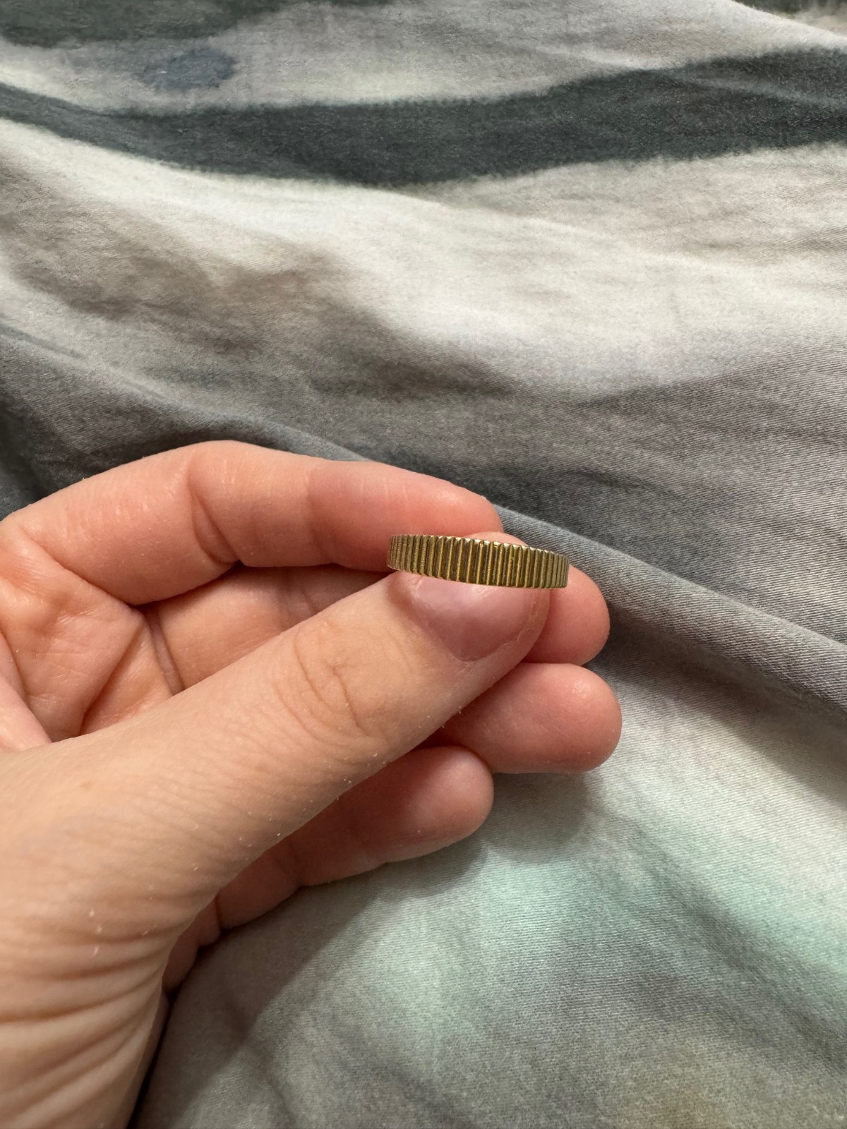 14K Solid Yellow Gold Ribbed Fluted Textured Band… - image 10