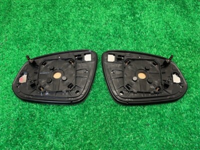 もろページ Toyota ZWR90 ZWR95 MZRA90 Noah Voxy Genuine OEM Mirror Left