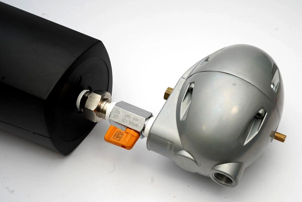 Gardner Denver water separator with automatic float drain valve 2 