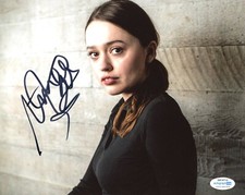 Aimee Lou Wood Sex Education Autographed Signed 8x10 Photo ACOA