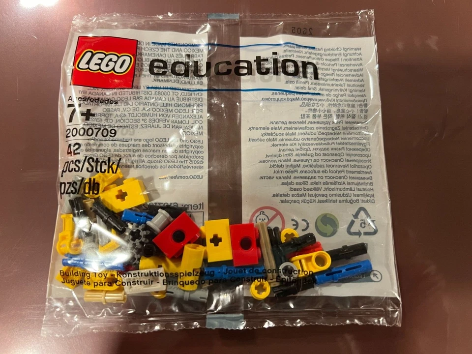 Lot of 5 LEGO Education: Technic Machines & Mechanisms Replacement Pack 2000709 - Image 2 of 3