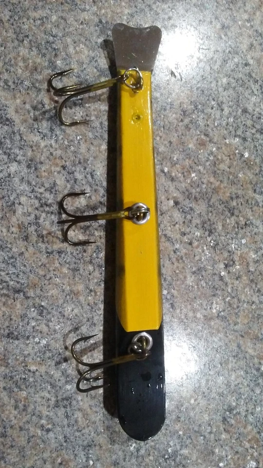 Suick Thriller 9 1/2 英寸 Muskie Pike 钓鱼饵 — 第 4/4 张图片