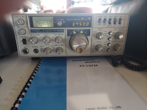 YAESU FT-107M HAM RADIO WITH SPEAKER POWER SUPPLY. "WORKS GREAT" - Zdjęcie 13 z 14