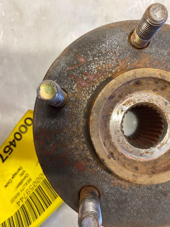 Cojinete de rueda delantera y buje lado del conductor izquierdo MITSUBISHI GALANT 1999-2009 usado Foto 4 de 4