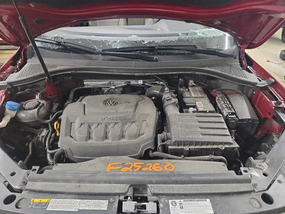 Eje de transmisión delantero derecho usado se adapta a: Volkswagen Tiguan 2019 delantero México construcción Foto 4 de 4