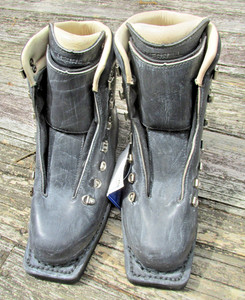 Merrell XCD Ultra Leather Telemark Ski Boots - Women's Size 9.5 Never Used