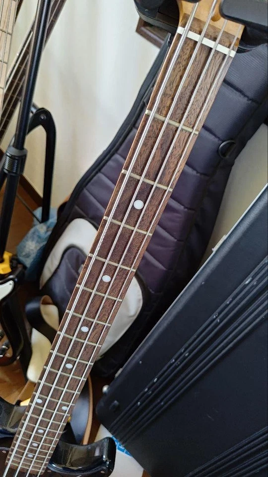 G&L SB2 Tribute Safe Packing! - Image 3 of 4