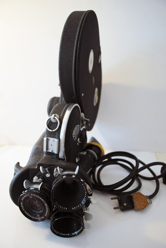 CAMERA " ARRIFLEX "ST 16 mm - QUASI NEUVE- 3 OBJECTIFS - 2 MAGASINS - Picture 9 of 14