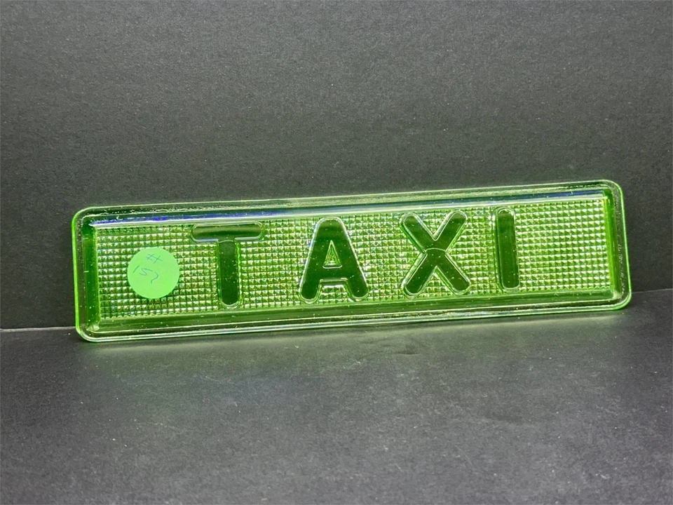 Placa de táxi de vidro de urânio UV brilha - Imagem 2 de 2