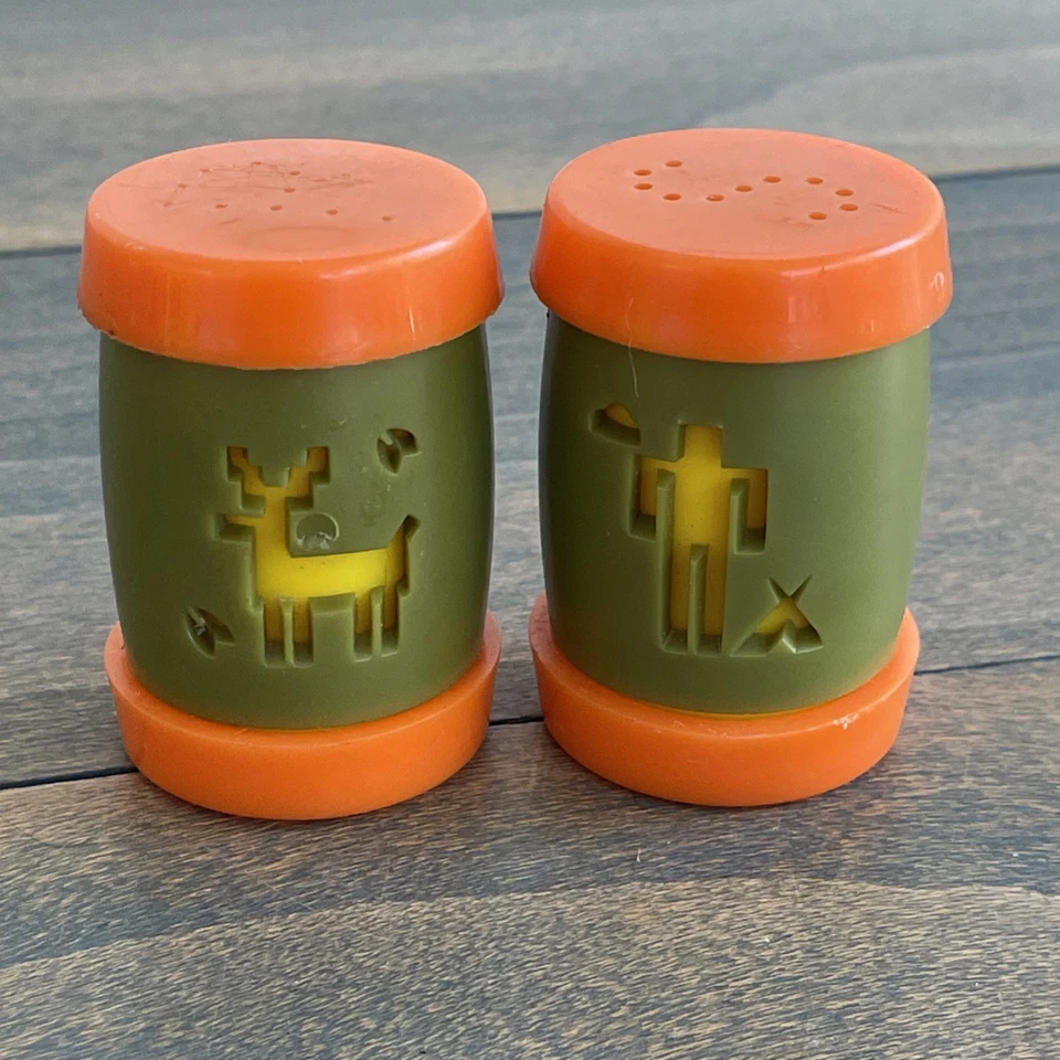 "Salero pimentero plástico vintage St Labre Indian School 2"" nativo (K8)" Foto 2 de 4